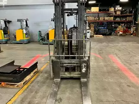 LPG VZV 2019  CAT Lift Trucks GC40KSTR (4)