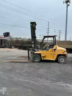 Empilhador diesel 2015  CAT Lift Trucks DP70N (21)