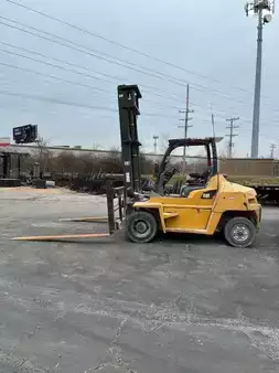 Empilhador diesel 2015  CAT Lift Trucks DP70N (4)