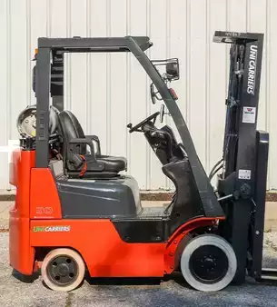 LPG Forklifts 2018  Nissan CF30LP (2)