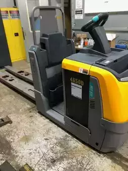 Electric Pallet Trucks 2018  Jungheinrich ECE236XLNA (2)