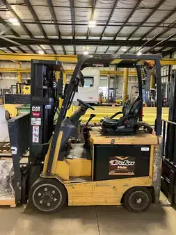 Electric - 4 wheels 2019  CAT Lift Trucks EC25N (1)
