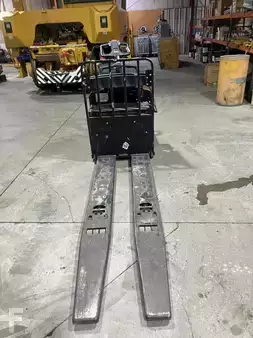 Nízkozdvižný vozík 2020  Yale MPE080VH (15)