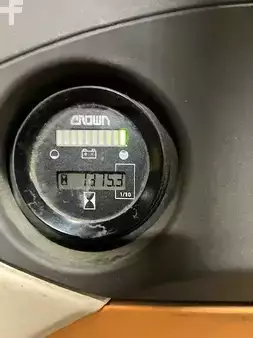 Apilador eléctrico 2016  Crown SX3000-40 (3)