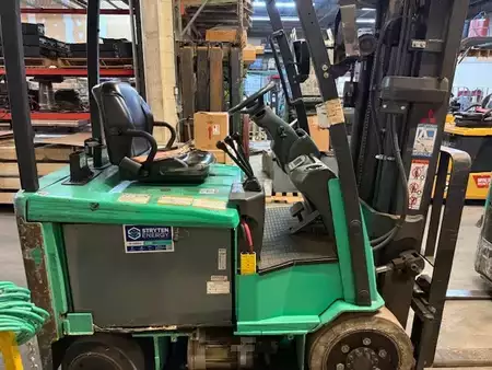 Elektro čtyřkolový VZV 2016  Mitsubishi FBC25N (2)