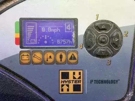 Elektryczne 4-kołowe 2019  Hyster E40HSD3 (5)