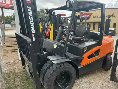 El Truck - 4-hjul 2023  Doosan D45S-9 (21)