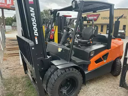 El Truck - 4-hjul 2023  Doosan D45S-9 (26)