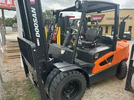 El Truck - 4-hjul 2023  Doosan D45S-9 (36)