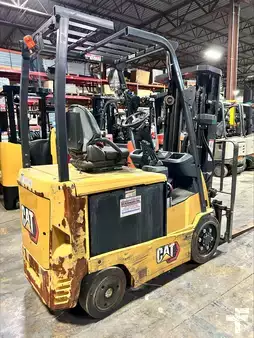 Elektromos 4 kerekű 2022  CAT Lift Trucks EC25N (6)