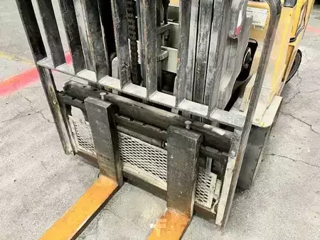 LPG Forklifts 2017  CAT Lift Trucks GC40KSTR (14)