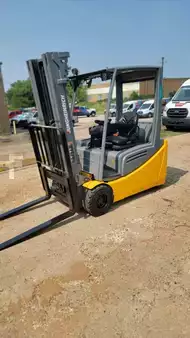 Diesel heftrucks 2016  Jungheinrich EFG220 (4)