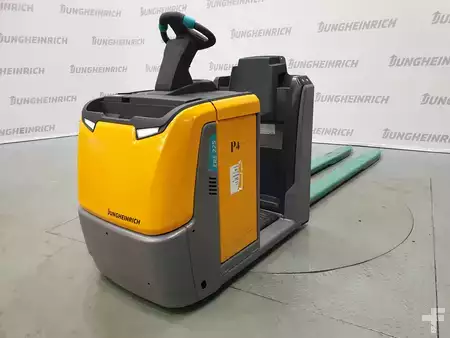 Horizontální vychystávací vozík 2019  Jungheinrich ECE 225 (1)