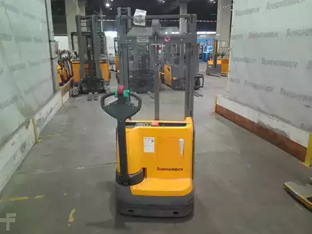 Pallet Stackers 2020  Jungheinrich EJC 110 115-290 ZT (5)