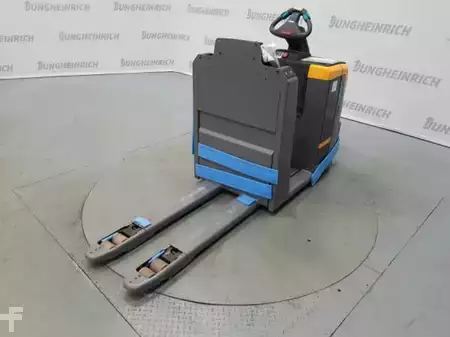 VZV s plošinou pro řidiče 2020  Jungheinrich ECE 220 115-54 (3)