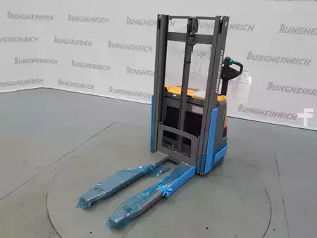 Pallet Stackers 2020  Jungheinrich EJC 110 115-250 ZT (2)