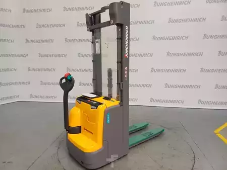 Pallet Stackers 2021  Jungheinrich EJC 214 (1)