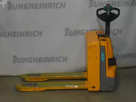 Niederhubwagen 2017  Jungheinrich EJE 116 (1)