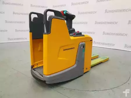 Fahrerstandstapler 2020  Jungheinrich ERE 225 FP 115-54 (1)