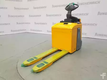 Fahrerstandstapler 2020  Jungheinrich ERE 120 KP 115-54 (2)