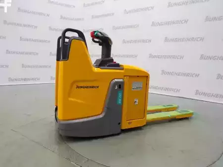 Fahrerstandstapler 2021  Jungheinrich ERE 225 FP 115-54 (1)