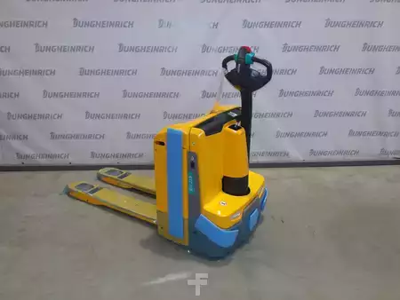 Electric Pallet Trucks 2021  Jungheinrich EJE 118 (1)
