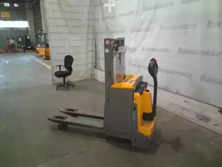 Pallet Stackers 2024  Jungheinrich EJD 120 (1)