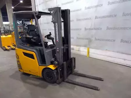 Elektryczne 4-kołowe 2018  Jungheinrich EFG 215 SP GE 115-425 DZ (4)