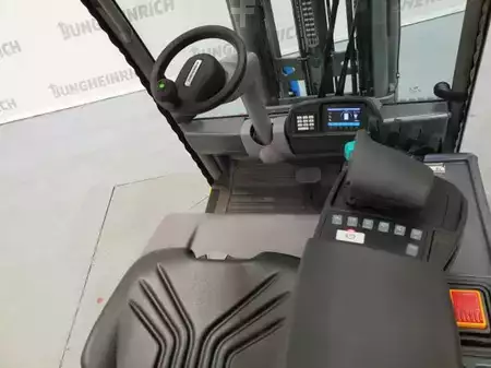 Elektro 4 Rad 2018  Jungheinrich EFG 220 SP GE 115-550 DZ (3)