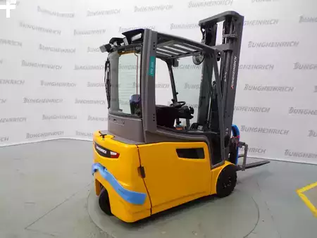 3-wiel elektrische heftrucks 2018  Jungheinrich EFG 216 (2)