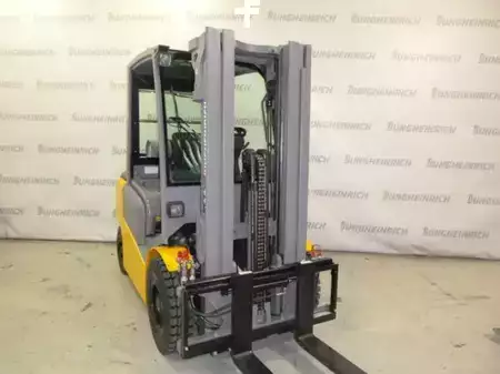 Empilhador a gás 2019  Jungheinrich TFG 425 SP G +E115-440 DZ (1)