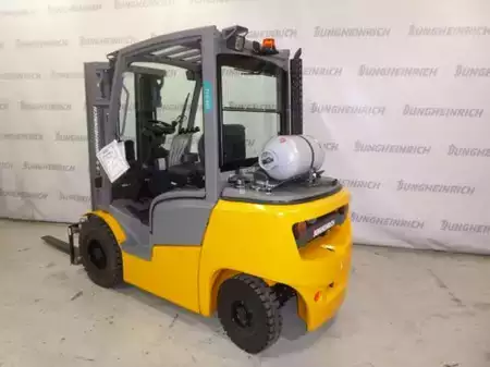 Empilhador a gás 2019  Jungheinrich TFG 425 SP G +E115-440 DZ (2)