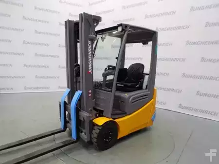 Elektryczne 4-kołowe 2019  Jungheinrich EFG 215 SP GE 115-440 DZ (1)