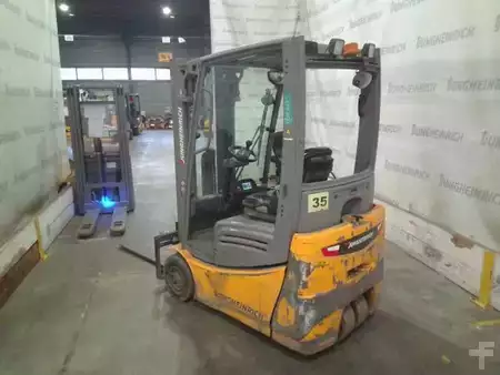 Elektryczne 4-kołowe 2019  Jungheinrich EFG 215 SP GE 115-440 DZ (5)