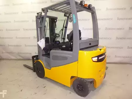 Eléctrico - 4 rodas 2019  Jungheinrich EFG 425k (2)