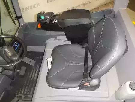 Eléctrico - 4 rodas 2019  Jungheinrich EFG 425k (3)