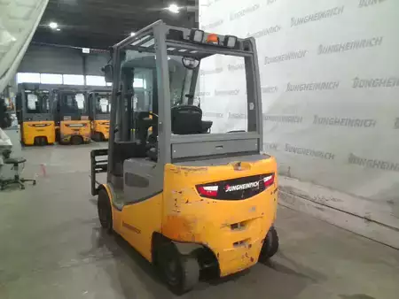 Carrelli elettrici 4 ruote 2019  Jungheinrich EFG 425k (5)