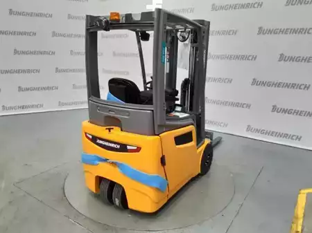 Elektryczne 4-kołowe 2019  Jungheinrich EFG 215 SP GE 115-464 DZ (2)