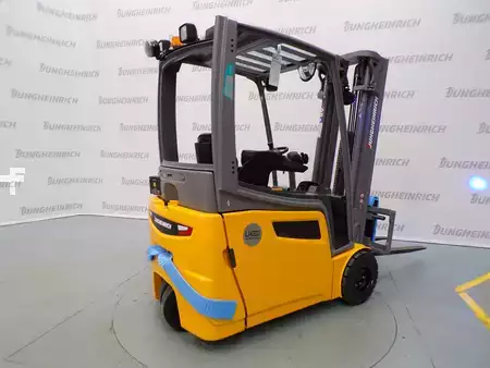 Eléctrico - 3 rodas 2019  Jungheinrich EFG 218k (2)