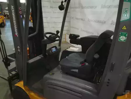 3-wiel elektrische heftrucks 2019  Jungheinrich EFG 218k (6)