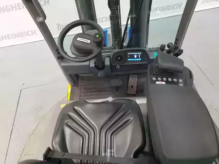 4-wiel elektrische heftrucks 2019  Jungheinrich EFG 320 (3)