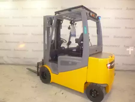 Elektro čtyřkolový VZV 2019  Jungheinrich EFG S30 (2)