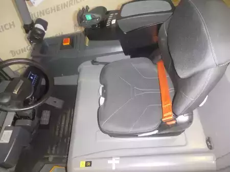 Elektro čtyřkolový VZV 2019  Jungheinrich EFG S30 (3)