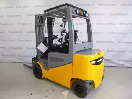 Elektro čtyřkolový VZV 2019  Jungheinrich EFG S30 (2)