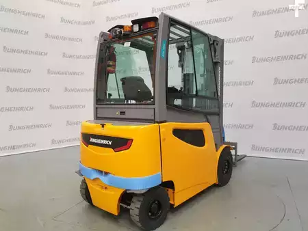 Eléctrico - 4 rodas 2020  Jungheinrich EFG 425k (2)