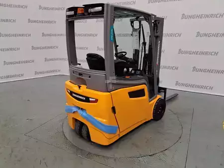 Elektryczne 3-kołowe 2020  Jungheinrich EFG 218k (1)