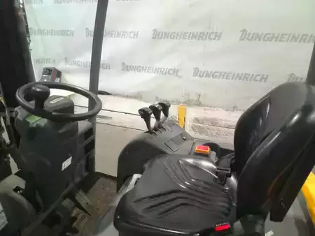 3-wiel elektrische heftrucks 2020  Jungheinrich EFG 113 (6)