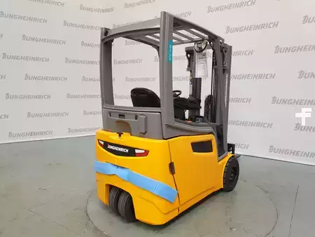 Elektryczne 3-kołowe 2021  Jungheinrich EFG 218k (2)