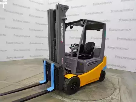 Elektro 4 Rad 2021  Jungheinrich EFG 318k DP ZVG 115-500 DZ (1)