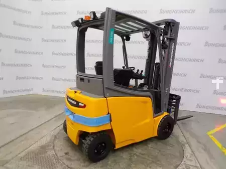 Elektro 4 Rad 2021  Jungheinrich EFG 318k DP ZVG 115-500 DZ (2)